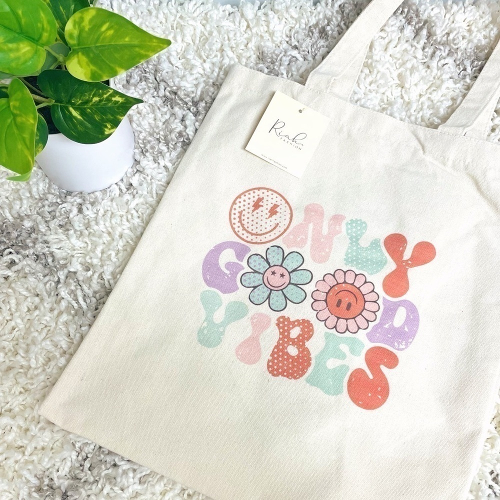 Only Good Vibes 🌸 Printed Canvas Tote